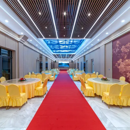 YI YI HOTEL
