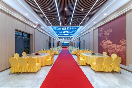 YI YI HOTEL Отели рядом с достопримечательностью «Zhanglao Peak»