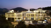 Zhujiajian Flower Tree Coffee Cycling Designer Meishu (Wushitang Branch) Hotels in Wugongshi Wharf/Putuoshan Airport
