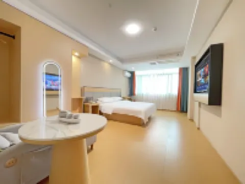 โรงแรมคราวน์ (สาขา สถานีขนส่ง เซียนโหยว ผูเถียน ถนนอาหารหลินอัน)