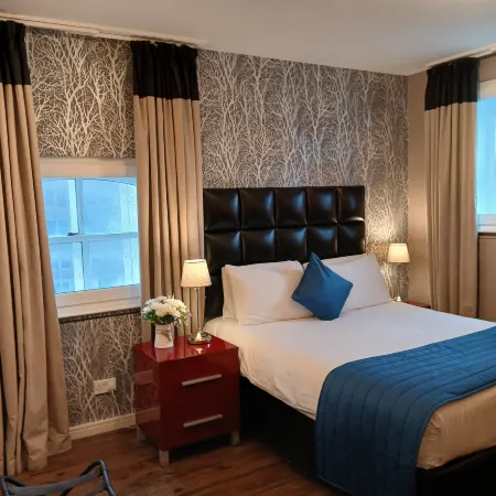 Royal Hotel Cardiff by Belvilla
