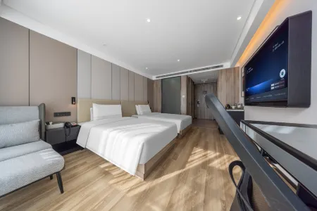 Atour Hotel (Kunming Dashanghui)
