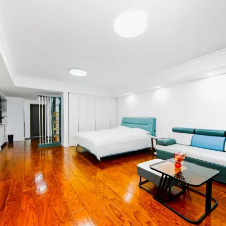 Mingyueju Boutique Audio-Visual Apartment (Shenyang North Railway Station Huafu)