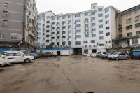 TILL BRIGHT Hotel (Yueyang Huarong  Branch) - parking
