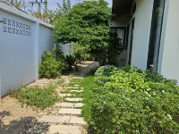 Karisma Private Villa Pattaya Hotels near Wat Khao Din Temple