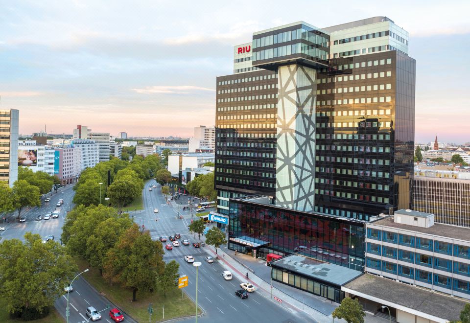 hotel overview picture