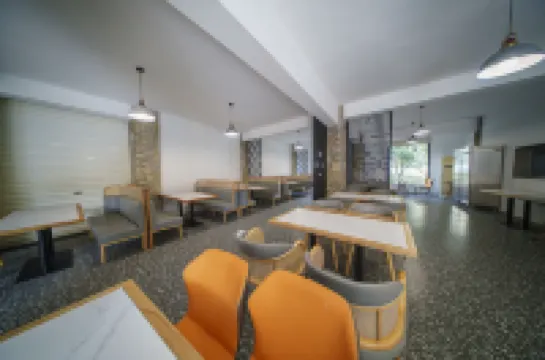 YanYujian youth hostel