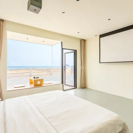 Qingdao Qihai Lingfeng Seascape Resort Homestay (Liuqing River Beach Branch in Laoshan Scenic Area)