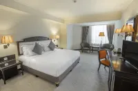 ARTOTEL Suites Aquila Bandung Hotel dekat KidZoo PVJ