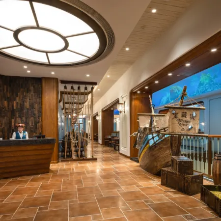 Global Harbor Cruise Hotel