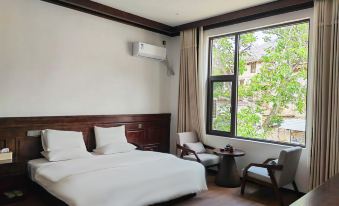 Deqin Zongyam Mountain Residence