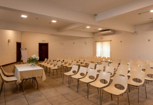 2. 옥시덴탈 파라다..