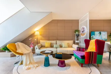 Fenxiang Homestay (Anaya Jinshanling) Отели в г. Луаньпин