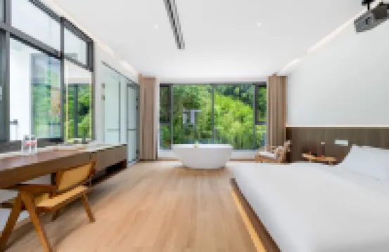 Sun & Moon Mountain B&B (Anhui South Sichuan Line Store)