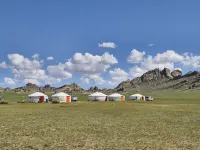 1000 Starlight Steppe Camp  호텔
