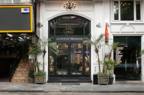 Acoustic Hotel & Spa