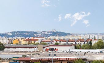 B&B Hotel Lyon Sud États-Unis