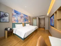 Magnotel Hotel (Puyang Nanle Xintiandi Shopping Plaza) Hotels in Nanle County