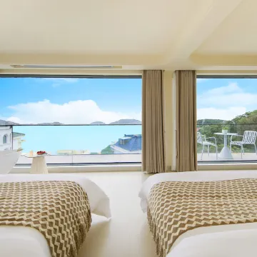 MaxHotel