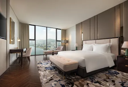 Radisson Blu Hotel, Ha Long Bay