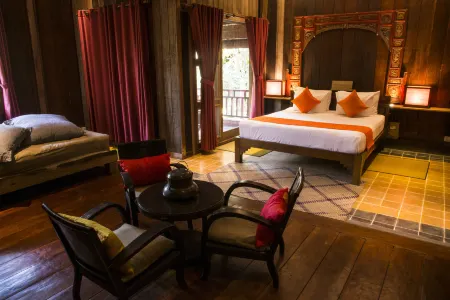 Maisons Wat Kor Отели в г. Prek Preah Sdech