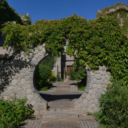 Danxia Gate Courtyard Hotel