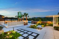 Anji Chenxi Countryside Leisure Homestay (Yinlong Gorge Rafting) Hotels in Longwang Mountain/Zhebei Grand Canyon