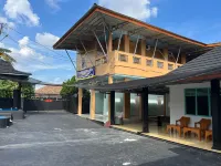 Al-Barokah Embun Syariah Hotels in Karya Baru