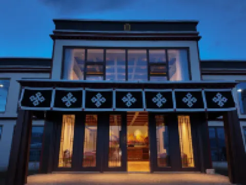 Nacang Zhuomu Manor Hotels in Nyima