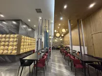 Aide Pinyue Hotel (Hebi Railway Station Branch)