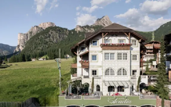 Hotel Acadia - Mountain Home