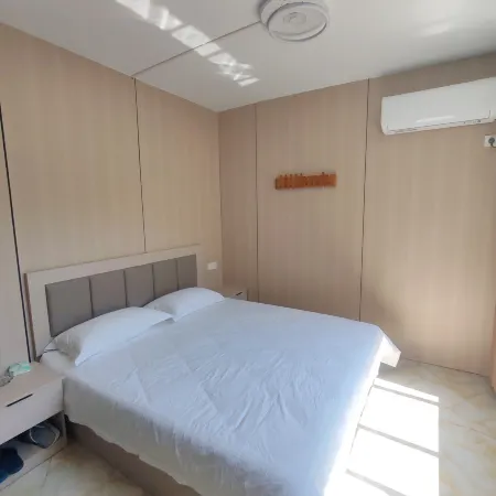 Lingqian Home Mountain Lake Homestay