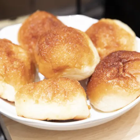 yasitejiudian（baisetianlinqichezongzhandian）