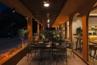 Isle Sojourn & Light Seek B&B (Waterside Danxia Branch, Danxia Mountain National Scenic Area)​