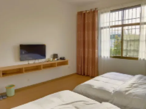 Woodcutter’s Family Home