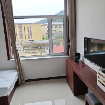 Benyi Chinese Inn