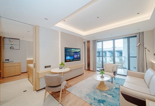 Ayutthaya Star Hotel의 깨끗한 수영장 시설