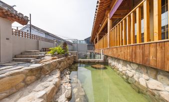 Chuan‘s Private hotspring Homestay