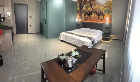 Ruoqiang Xinyue Homestay