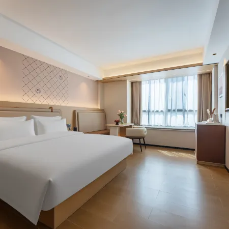 Zhiji Hotel (Le'an County People's Government Sijiu Plaza) Hotels in Le'an