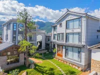 Mountain & Mist | Sunlit Golden Mountain Homestay (Baisha Ancient Town) 바이샤구전/백사고진 호텔