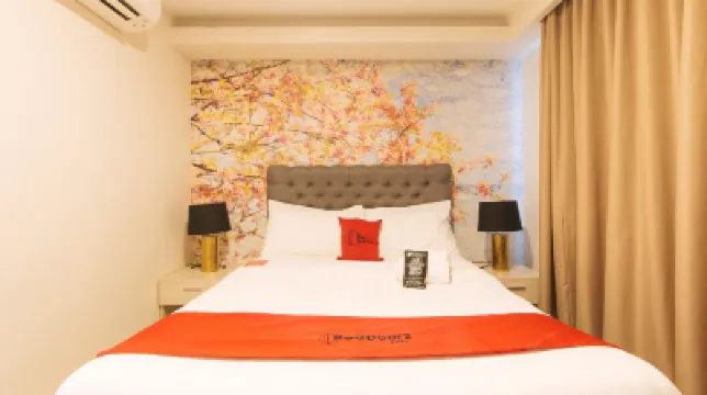 RedDoorz Plus @ La Belle Residences Makati City Hotels near Canadian Embassy