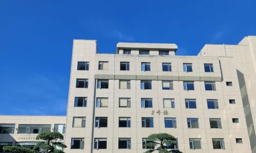 Xinda Hotel (Dali High-Speed Railway Station & Erhai Lake Park)