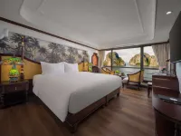 L'amour Cruise Hotels near Bãi tắm