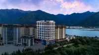 Meihao Hotel (Nyingchi Yak Plaza) - Bergblick