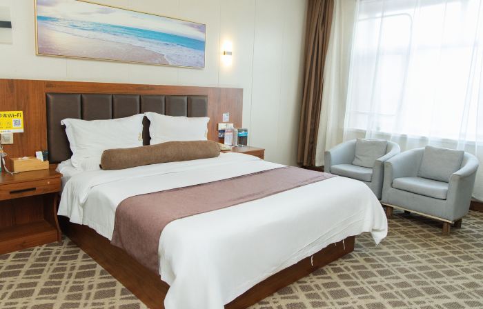 Nenjiang Huayi Shengshi Hotel