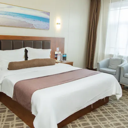 Nenjiang Huayi Shengshi Hotel