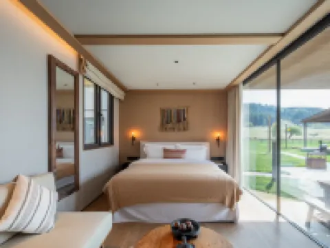 Trip.com Group Country Retreats (Nalati Spruce Hidden Lodge Joint Resort) Hoteles en Xinyuan