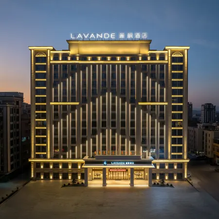 Lavande Hotels Huilai Longjiang Town Government Area Branch