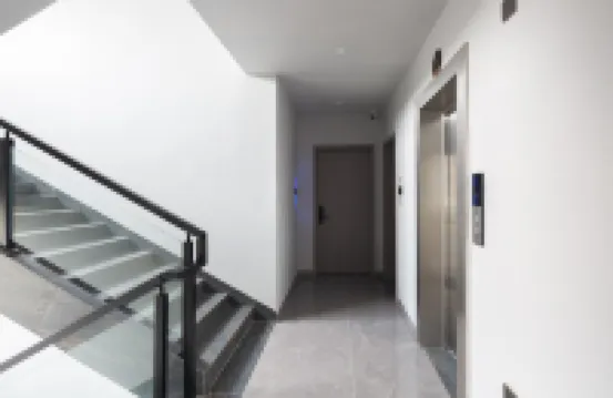 Floral Hotel · Ziyunlan Court (20 RMB Background Scenic Area Branch)